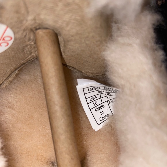 UGG Men's Ascot Slippers - Picture 7 of 9